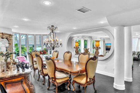 House in Golden Beach, Florida 4 bedrooms, 327.02 sq.m. № 1985474 - photo 29