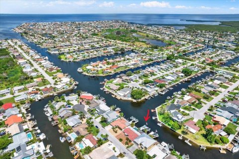 Casa en venta en New Port Richey, Florida, 3 dormitorios, 169.83 m2 № 1858343 - foto 7