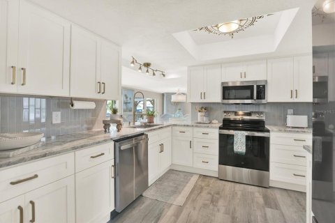 Casa en venta en New Port Richey, Florida, 3 dormitorios, 169.83 m2 № 1858343 - foto 25