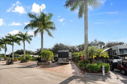 Commercial property in Port St. Lucie, Florida № 2081760 - photo 19