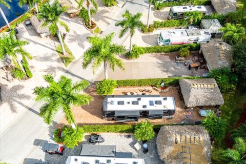Commercial property in Port St. Lucie, Florida № 2081760 - photo 3