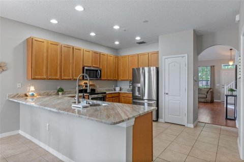 House in Orlando, Florida 5 bedrooms, 252.42 sq.m. № 1662708 - photo 9