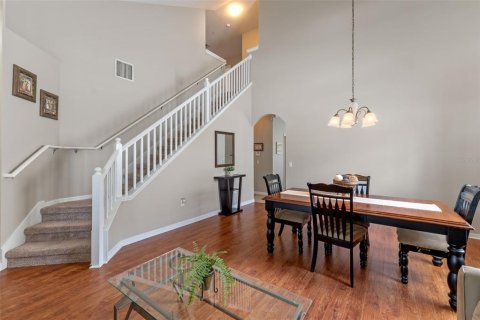 House in Orlando, Florida 5 bedrooms, 252.42 sq.m. № 1662708 - photo 8