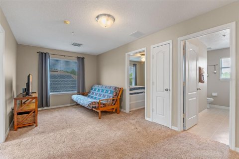 House in Orlando, Florida 5 bedrooms, 252.42 sq.m. № 1662708 - photo 22