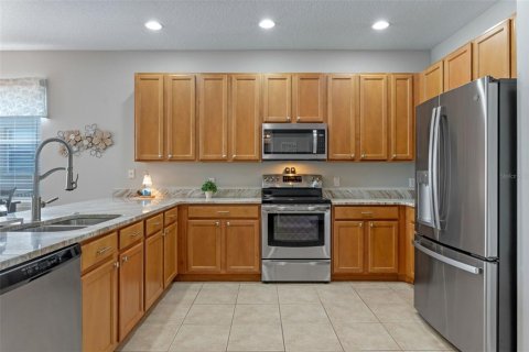 House in Orlando, Florida 5 bedrooms, 252.42 sq.m. № 1662708 - photo 11