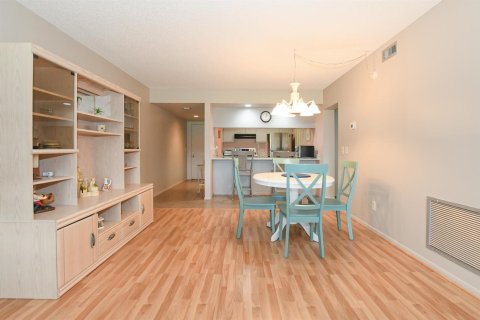 Copropriété à louer à Vero Beach, Floride: 2 chambres, 110.37 m2 № 2083344 - photo 13