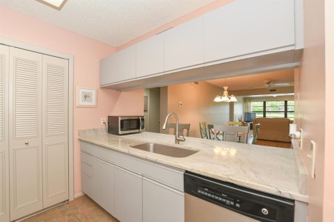 Copropriété à louer à Vero Beach, Floride: 2 chambres, 110.37 m2 № 2083344 - photo 10