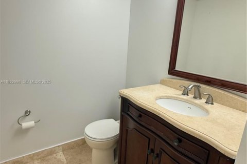 Copropriété à louer à Pembroke Pines, Floride: 1 chambre, 75.34 m2 № 1976770 - photo 7