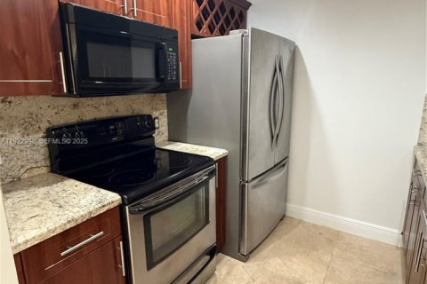 Copropriété à louer à Pembroke Pines, Floride: 1 chambre, 75.34 m2 № 1976770 - photo 5