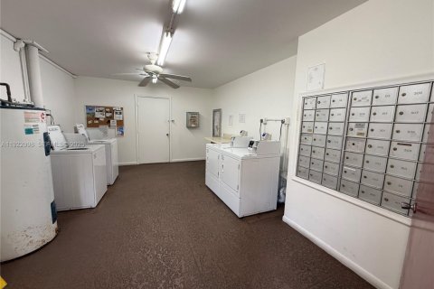 Copropriété à louer à Pembroke Pines, Floride: 1 chambre, 75.34 m2 № 1976770 - photo 17