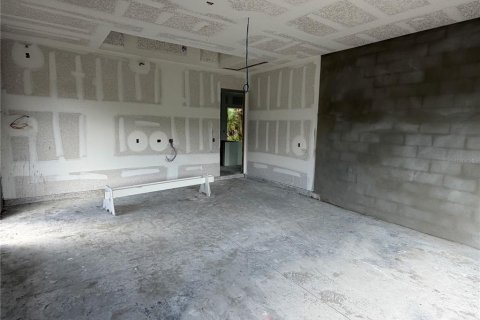 House in North Port, Florida 3 bedrooms, 168.25 sq.m. № 1812831 - photo 19
