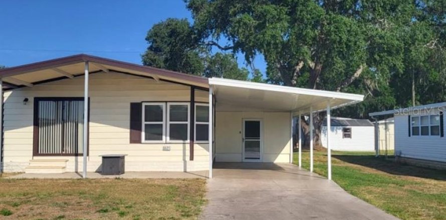 Apartment in Zephyrhills, Florida 2 bedrooms, 98.1 sq.m. № 1838446