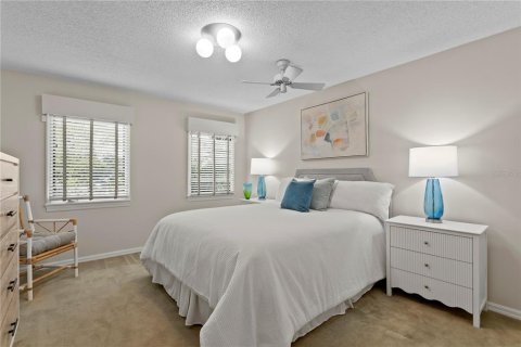 Villa ou maison à vendre à Tampa, Floride: 5 chambres, 412.76 m2 № 2431107 - photo 28