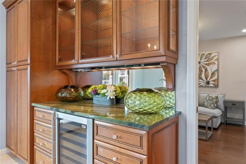Villa ou maison à vendre à Tampa, Floride: 5 chambres, 412.76 m2 № 2431107 - photo 13