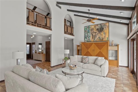 Villa ou maison à vendre à Tampa, Floride: 5 chambres, 412.76 m2 № 2431107 - photo 8