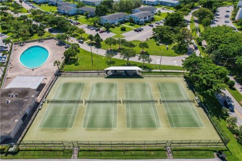 Copropriété à louer à Deerfield Beach, Floride: 1 chambre, 66.8 m2 № 1187633 - photo 1