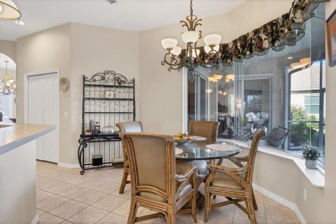 Villa ou maison à vendre à Sarasota, Floride: 4 chambres, 223.15 m2 № 1416818 - photo 4
