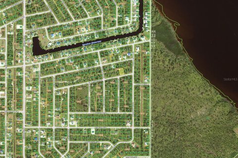 Terrain à Port Charlotte, Floride № 2159955