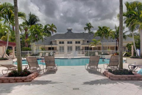 Condo in Jupiter, Florida, 2 bedrooms № 2405997 - photo 12