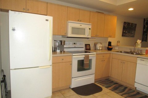 Townhouse in Punta Gorda, Florida 2 bedrooms, 107.21 sq.m. № 1773903 - photo 12