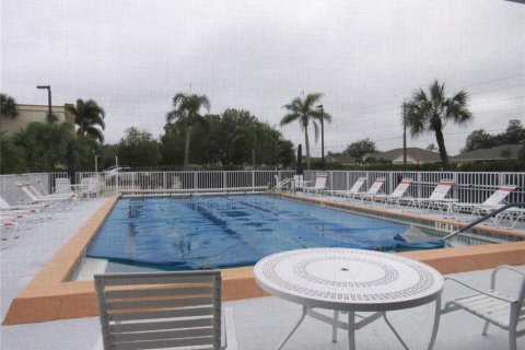 Townhouse in Punta Gorda, Florida 2 bedrooms, 107.21 sq.m. № 1773903 - photo 28