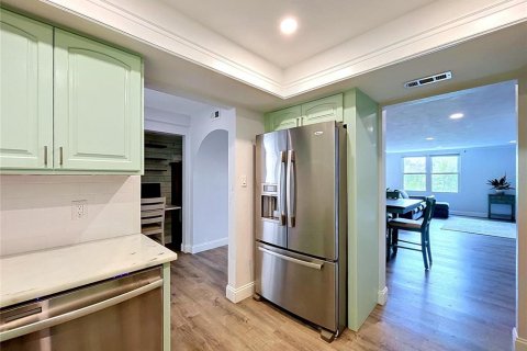 Copropriété à vendre à Saint Petersburg, Floride: 3 chambres, 144 m2 № 2215865 - photo 26