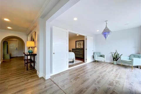 Copropriété à vendre à Saint Petersburg, Floride: 3 chambres, 144 m2 № 2215865 - photo 11