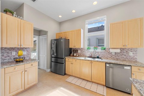 Casa en venta en Miramar, Florida, 4 dormitorios, 202.53 m2 № 1967055 - foto 15