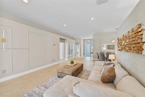 Casa en venta en Miramar, Florida, 4 dormitorios, 202.53 m2 № 1967055 - foto 8