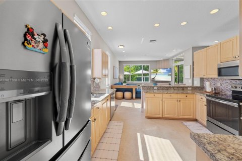 Casa en venta en Miramar, Florida, 4 dormitorios, 202.53 m2 № 1967055 - foto 16