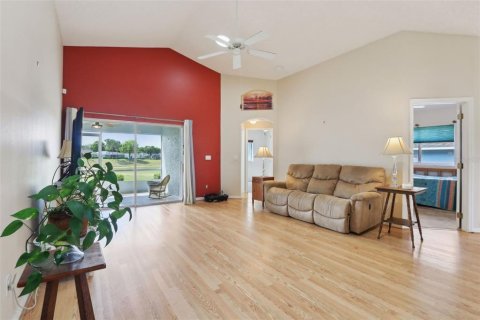 House in Clermont, Florida 3 bedrooms, 146.04 sq.m. № 1615885 - photo 9
