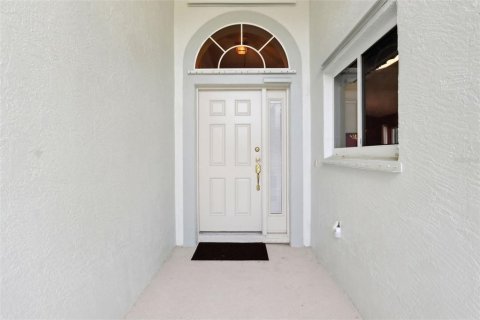 House in Clermont, Florida 3 bedrooms, 146.04 sq.m. № 1615885 - photo 6