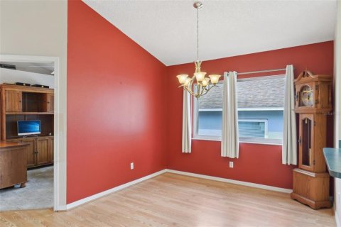 House in Clermont, Florida 3 bedrooms, 146.04 sq.m. № 1615885 - photo 14