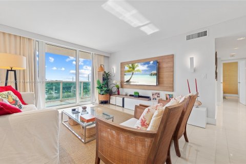 Condominio en venta en Sunny Isles Beach, Florida, 2 dormitorios, 126.07 m2 № 1927230 - foto 10