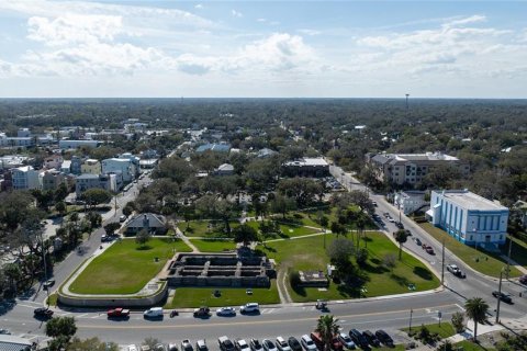 House in New Smyrna Beach, Florida 3 bedrooms, 118.64 sq.m. № 1548606 - photo 26