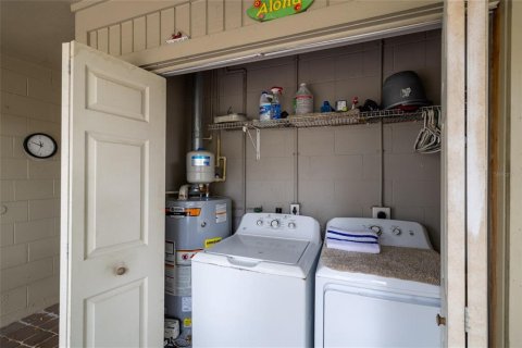 House in New Smyrna Beach, Florida 3 bedrooms, 118.64 sq.m. № 1548606 - photo 24