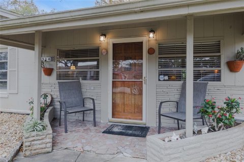 House in New Smyrna Beach, Florida 3 bedrooms, 118.64 sq.m. № 1548606 - photo 7