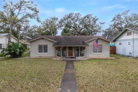 House in New Smyrna Beach, Florida 3 bedrooms, 118.64 sq.m. № 1548606 - photo 1