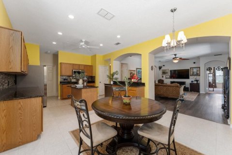 House in Eustis, Florida 5 bedrooms, 380.34 sq.m. № 1757971 - photo 25