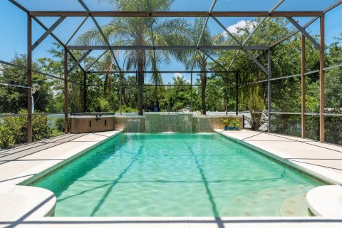 House in Eustis, Florida 5 bedrooms, 380.34 sq.m. № 1757971 - photo 18