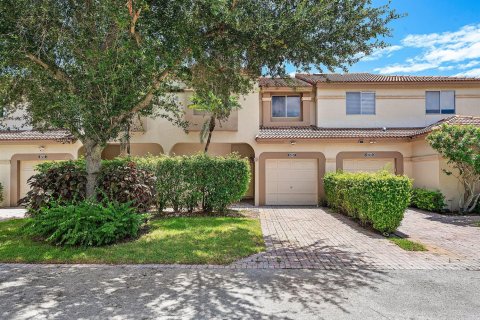 Townhouse in Boca Raton, Florida 3 bedrooms, 160.54 sq.m. № 2181476 - photo 4