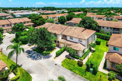 Townhouse in Boca Raton, Florida 3 bedrooms, 160.54 sq.m. № 2181476