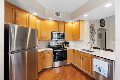 Condo in Clermont, Florida, 2 bedrooms  № 1881447 - photo 8
