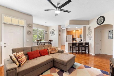 Condo in Clermont, Florida, 2 bedrooms  № 1881447 - photo 6