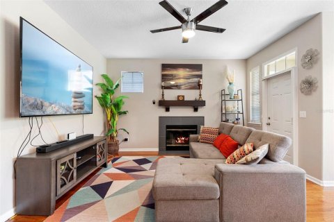 Condo in Clermont, Florida, 2 bedrooms  № 1881447 - photo 5