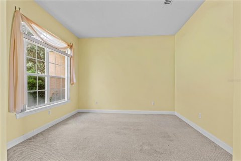 House in Ormond Beach, Florida 3 bedrooms, 172.24 sq.m. № 2428883 - photo 16