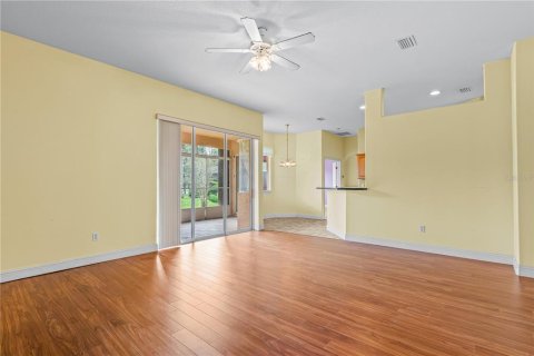 House in Ormond Beach, Florida 3 bedrooms, 172.24 sq.m. № 2428883 - photo 21