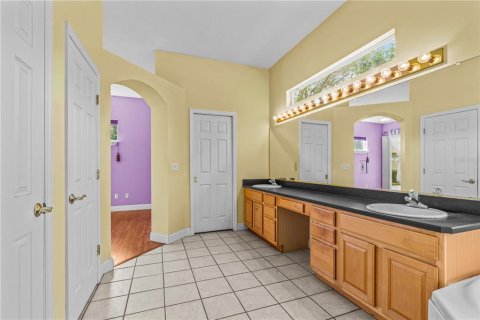 House in Ormond Beach, Florida 3 bedrooms, 172.24 sq.m. № 2428883 - photo 12