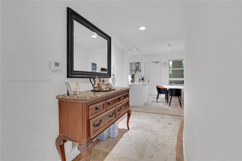 Condo in Key Biscayne, Florida, 3 bedrooms  № 1891050 - photo 30