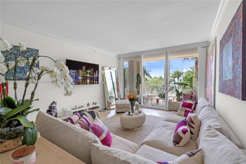 Condo in Key Biscayne, Florida, 3 bedrooms  № 1891050 - photo 1